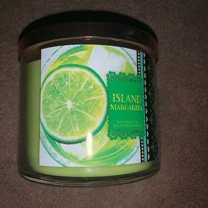Bath and Body Works Island Margarita Candle